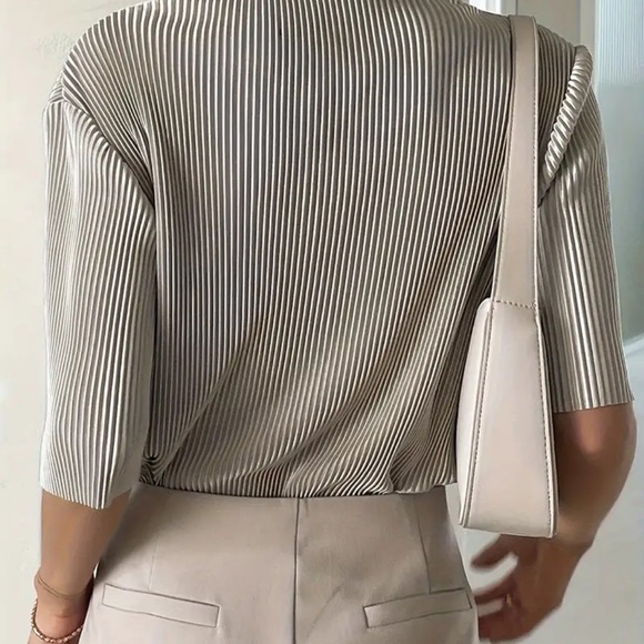 Chic Boat Neck Blouse with Luxurious Texture - Fashion - Picture 4 of 4